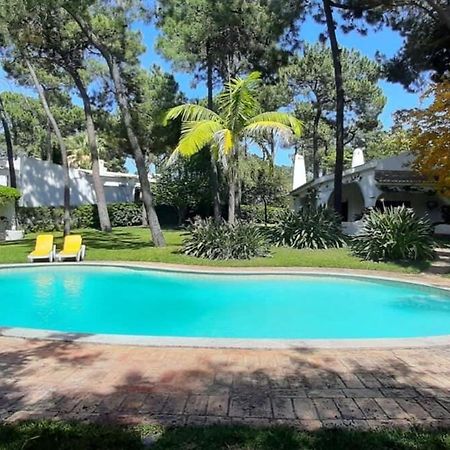 Villa Pinhal- Beautiful Villa Located In Quiet Area Quarteira Buitenkant foto