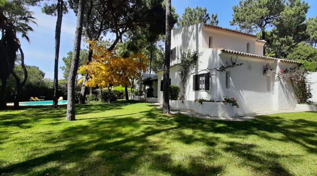 Villa Pinhal- Beautiful Villa Located In Quiet Area Quarteira Buitenkant foto